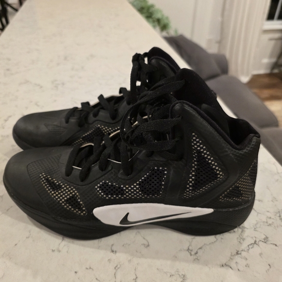 Nike Black Hyperfuse Mens Size 9.5 2011